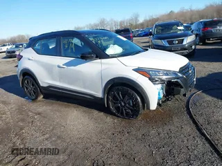 2024 Nissan Kicks SR with VIN 3N1CP5DV1RL551794, listed as a IAAI auction lot 41279470 with 2,324 mi miles. Bid and sale history available at carsss.com. Image 1.