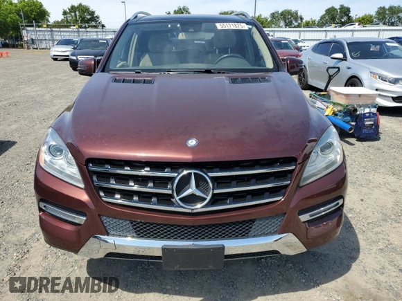 2013 Mercedes-Benz M 350 z VIN 4JGDA2EB0DA225227, wystawiony jako Copart lot #55171875 z przebiegiem 206 574 mil mil oraz Szkoda całkowita • Salvage title. Historia ofert i sprzedaży dostępna na DreamBid. Obrazek 5.