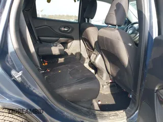 2019 Jeep Cherokee Latitude with VIN 1C4PJLCB2KD403788, listed as a IAAI auction lot 41934713 with 95,455 mi miles and . Bid and sale history available at DreamBid. Image 8.