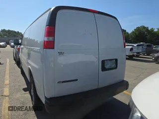 2022 Chevrolet Express Cargo with VIN 1GCWGAFPXN1225074, listed as a IAAI auction lot 42666702 with 101,508 mi miles and . Bid and sale history available at DreamBid. Image 20.