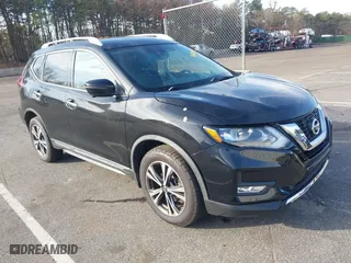 2018 Nissan Rogue S with VIN 5N1AT2MV1JC817518, listed as a IAAI auction lot 41668647 with 176,635 mi miles. Bid and sale history available at carsss.com. Image 1.