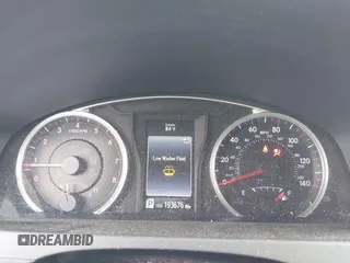 2015 Toyota Camry XLE with VIN 4T1BF1FK0FU885903, listed as a IAAI auction lot 41923424 with 193,676 mi miles and . Bid and sale history available at DreamBid. Image 7.