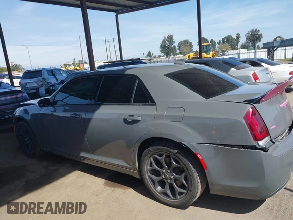 2019 Chrysler 300 with VIN 2C3CCAGG3KH542774, listed as a IAAI auction lot 41852107 with 55,364 mi miles. Bid and sale history available at carsss.com. Image 14.