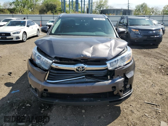 2016 Toyota Highlander XLE z VIN 5TDJKRFH4GS505627, wystawiony jako Copart lot #56108135 z przebiegiem 111 394 mil mil oraz Szkoda całkowita • Salvage title. Historia ofert i sprzedaży dostępna na DreamBid. Obrazek 5.