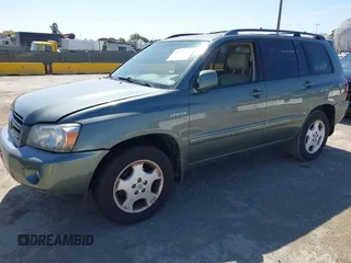 2005 Toyota Highlander z VIN JTEEP21AX50074209, wystawiony jako IAAI lot #42229791 z przebiegiem 180 122 mil mil oraz . Historia ofert i sprzedaży dostępna na DreamBid. Obrazek 2.