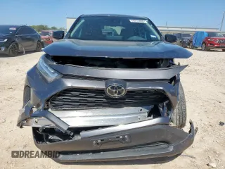 2023 Toyota RAV4 LE z VIN 2T3H1RFV9PC236144, wystawiony jako Copart lot #60815095 z przebiegiem 30 468 mil mil oraz Szkoda całkowita • Salvage title. Historia ofert i sprzedaży dostępna na DreamBid. Obrazek 5.
