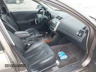 2003 Nissan Altima S with VIN 1N4AL11D33C252059, listed as a IAAI auction lot 42079201 with 152,510 mi miles. Bid and sale history available at carsss.com. Image 5.