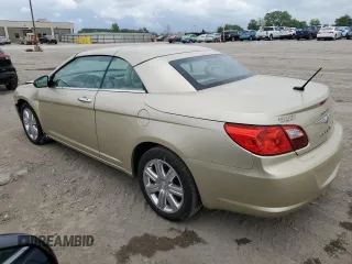 2010 Chrysler Sebring Limited z VIN 1C3BC6EV9AN172480, wystawiony jako Copart lot #56551775 z przebiegiem 113 048 mil mil oraz Szkody całkowita. Historia ofert i sprzedaży dostępna na DreamBid. Obrazek 2.