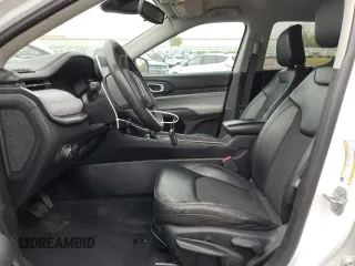 2022 Jeep Compass Latitude z VIN 3C4NJCBB8NT156266, wystawiony jako Copart lot #55321825 z przebiegiem 73 771 mil mil oraz Szkoda całkowita • Salvage title. Historia ofert i sprzedaży dostępna na DreamBid. Obrazek 7.