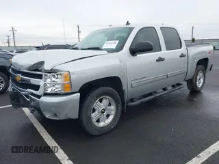 2011 Chevrolet Silverado 1500 LT with VIN 3GCPKSE30BG219790, listed as a IAAI auction lot 41163358 with 152,503 mi miles. Bid and sale history available at carsss.com. Image 2.