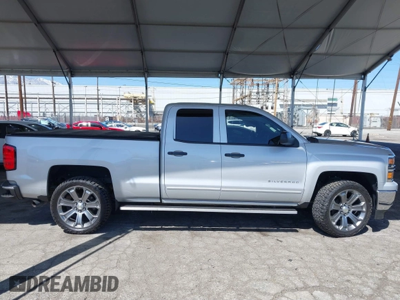 2015 Chevrolet Silverado 1500 LT with VIN 1GCRCREC4FZ231395, listed as a IAAI auction lot 41831339 with 143,137 mi miles. Bid and sale history available at carsss.com. Image 13.