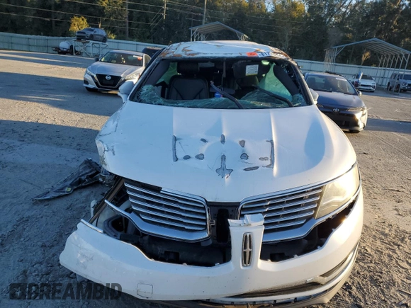 2018 Lincoln MKX Premiere with VIN 2LMPJ6JR8JBL20310, listed as a Copart auction lot 81709224 with Not Provided miles and Salvage Title. Bid and sale history available at carsss.com. Image 5.