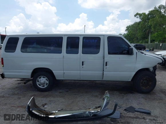 2014 Ford Econoline Passenger XL z VIN 1FBSS3BLXEDA00930, wystawiony jako IAAI lot #42445363 z przebiegiem Nie podano mil oraz . Historia ofert i sprzedaży dostępna na DreamBid. Obrazek 14.