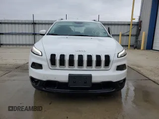 2015 Jeep Cherokee Latitude with VIN 1C4PJLCB9FW532301, listed as a Copart auction lot 52379335 with 153,845 mi miles and Salvage Title. Bid and sale history available at DreamBid. Image 5.