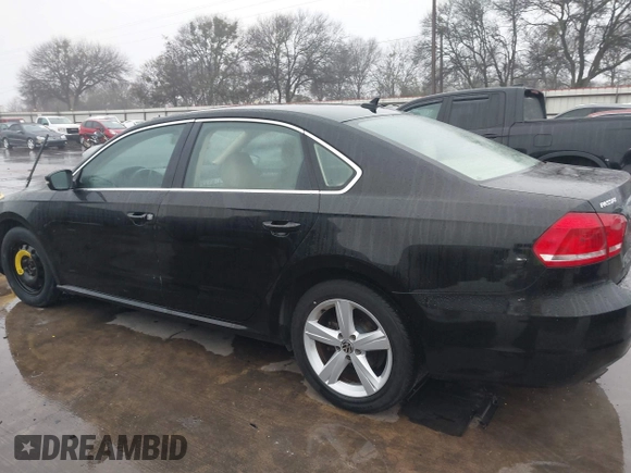 2013 Volkswagen Passat SE с VIN 1VWBH7A33DC052582, выставлен на аукционе IAAI как лот 41431178 с пробегом 127 072 миль миль и . История ставок и продаж доступна на DreamBid. Изображение 15.