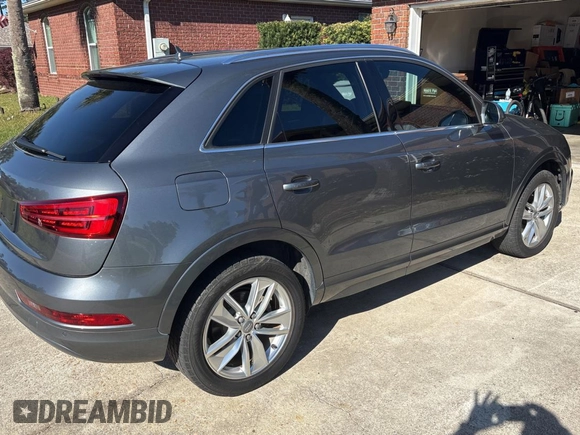 2016 Audi Q3 Premium Plus z VIN WA1BFCFS1GR017150, wystawiony jako Copart lot #50257805 z przebiegiem 108 318 mil mil oraz Czysty tytuł • Clean title. Historia ofert i sprzedaży dostępna na DreamBid. Obrazek 4.
