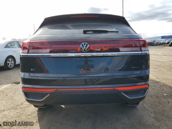 2024 Volkswagen Atlas Cross Sport 2.0T SE with VIN 1V2LE2CA9RC261815, listed as a Copart auction lot 87261894 with 3,680 mi miles and Clean Title. Bid and sale history available at carsss.com. Image 6.