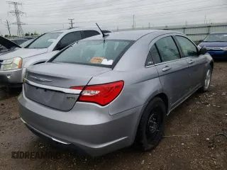 2014 Chrysler 200 LX with VIN 1C3CCBAB4EN122357, listed as a Copart auction lot 48770103 with Not Provided miles and Non Repairable. Bid and sale history available at carsss.com. Image 4.