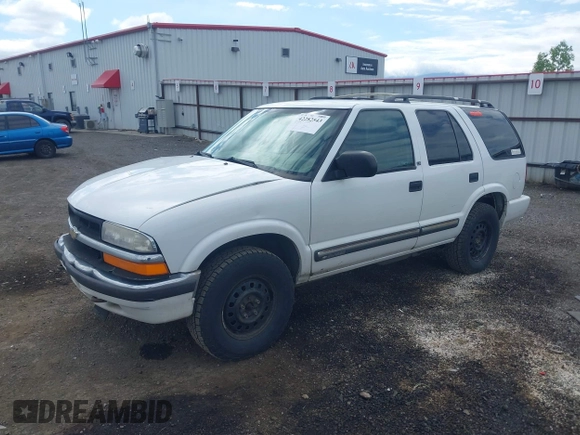 2000 Chevrolet Blazer LT с VIN 1GNDT13W1Y2366880, выставлен на аукционе IAAI как лот 42282543 с пробегом 245 806 миль миль и . История ставок и продаж доступна на DreamBid. Изображение 2.