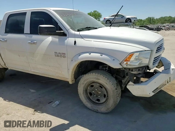 2016 Ram 1500 Express z VIN 3C6RR7KTXGG271190, wystawiony jako Copart lot #57254505 z przebiegiem 156 443 mil mil oraz Szkoda całkowita • Salvage title. Historia ofert i sprzedaży dostępna na DreamBid. Obrazek 13.