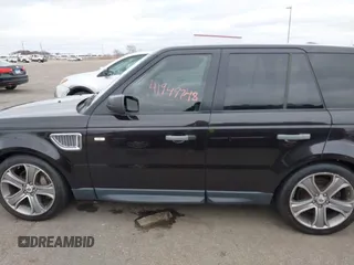 2009 Land Rover Range Rover Sport SC with VIN SALSH23419A203927, listed as a IAAI auction lot 41949748 with 165,684 mi miles. Bid and sale history available at carsss.com. Image 14.