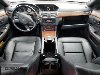 2012 Mercedes-Benz E 350 Luxury with VIN WDDHF2EB9CA600902, listed as a Copart auction lot 44227745 with 114,229 mi miles and Clean title. Bid and sale history available at DreamBid. Image 8.
