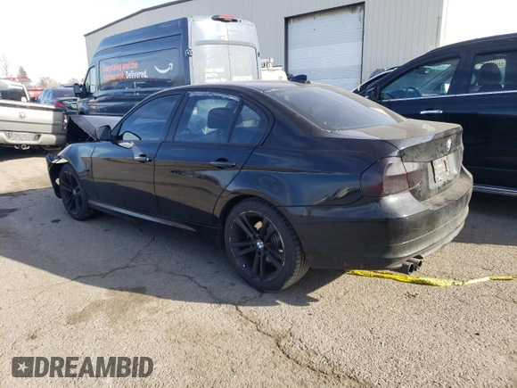2011 BMW 3 Series 328i с VIN WBAPH5C56BA442111, выставлен на аукционе Copart как лот 54901935 с пробегом 123 927 миль миль и Списание • Salvage title. История ставок и продаж доступна на DreamBid. Изображение 2.