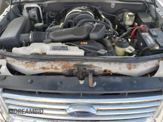 2007 Ford Explorer XLT z VIN 1FMEU73867UA47570, wystawiony jako Copart lot #56830095 z przebiegiem 207 932 mil mil oraz Szkoda całkowita • Salvage title. Historia ofert i sprzedaży dostępna na DreamBid. Obrazek 12.