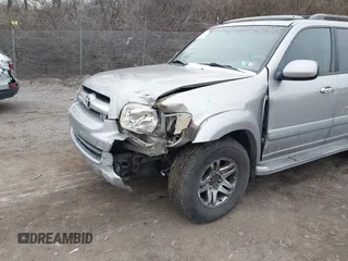 2005 Toyota Sequoia SR5 with VIN 5TDBT44A95S246415, listed as a IAAI auction lot 41560405 with 169,745 mi miles and . Bid and sale history available at DreamBid. Image 6.
