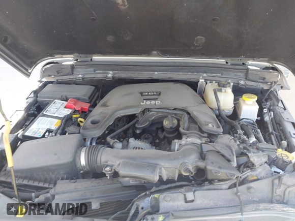 2020 Jeep Gladiator Sport S z VIN 1C6HJTAG7LL154664, wystawiony jako IAAI lot #42033131 z przebiegiem 73 282 mil mil oraz . Historia ofert i sprzedaży dostępna na DreamBid. Obrazek 10.