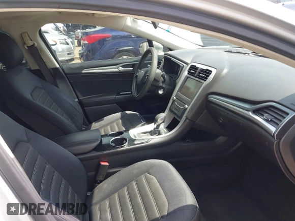 2013 Ford Fusion SE with VIN 3FA6P0H77DR142672, listed as a IAAI auction lot 42020743 with 158,375 mi miles. Bid and sale history available at carsss.com. Image 5.