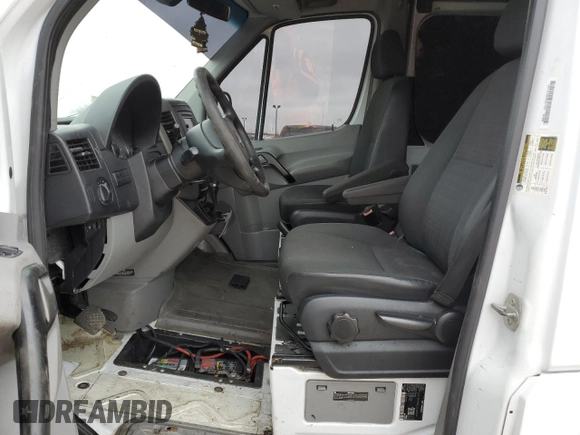 2014 Freightliner Sprinter with VIN WDYPE8DC3E5889037, listed as a Copart auction lot 50973045 with Not Provided miles and Clean Title. Bid and sale history available at DreamBid. Image 7.