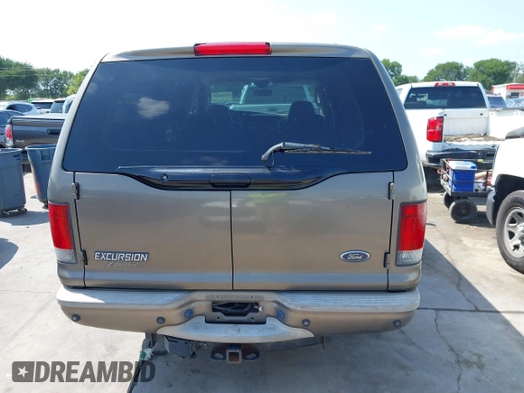 2005 Ford Excursion Limited z VIN 1FMNU42P25ED44334, wystawiony jako IAAI lot #42344600 z przebiegiem 171 512 mil mil oraz . Historia ofert i sprzedaży dostępna na DreamBid. Obrazek 16.