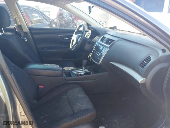 2017 Nissan Altima 2.5 SR with VIN 1N4AL3AP2HC488506, listed as a IAAI auction lot 40853197 with 117,806 mi miles. Bid and sale history available at carsss.com. Image 5.