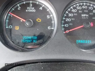 2008 Chevrolet Suburban LTZ with VIN 1GNFC16038R278002, listed as a IAAI auction lot 42036356 with 257,597 mi miles and . Bid and sale history available at DreamBid. Image 7.