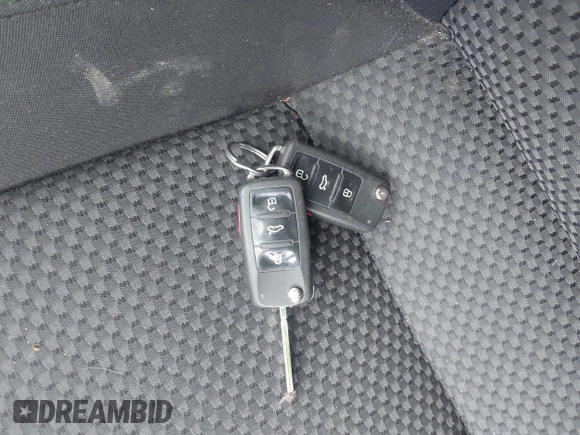 2012 Volkswagen Jetta S с VIN 3VW1K7AJ9CM326666, выставлен на аукционе IAAI как лот 42140143 с пробегом 138 919 миль миль и . История ставок и продаж доступна на DreamBid. Изображение 11.