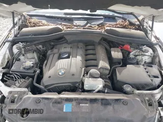 2008 BMW 5 Series 528i with VIN WBANU53518CT14990, listed as a IAAI auction lot 41921482 with 257,615 mi miles and . Bid and sale history available at carsss.com. Image 10.