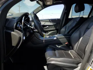 2019 Mercedes-Benz GLC 300 with VIN WDC0G4KB4KV195778, listed as a Copart auction lot 61742345 with 134,181 mi miles and Salvage title. Bid and sale history available at DreamBid. Image 7.