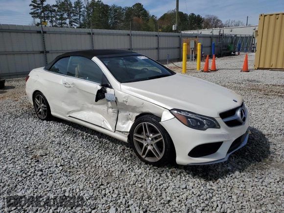 2016 Mercedes-Benz E 400 with VIN WDDKK6FF4GF318508, listed as a Copart auction lot 49777505 with 64,369 mi miles and Salvage Title. Bid and sale history available at carsss.com. Image 4.