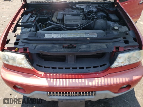 2002 Lincoln Navigator z VIN 5LMFU28R82LJ08969, wystawiony jako Copart lot #62889284 z przebiegiem 86 533 mil mil oraz Szkoda całkowita • Salvage title. Historia ofert i sprzedaży dostępna na DreamBid. Obrazek 13.