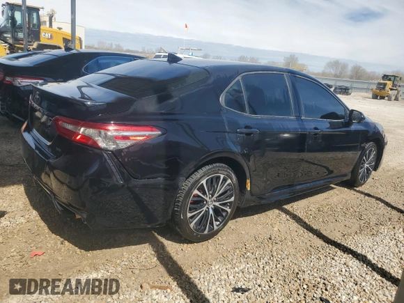 2019 Toyota Camry LE with VIN 4T1B11HK9KU723144, listed as a Copart auction lot 45474645 with 194,673 mi miles and Clean Title. Bid and sale history available at carsss.com. Image 3.