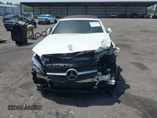2018 Mercedes-Benz C 300 with VIN WDDWK4KB4JF618940, listed as a IAAI auction lot 42264717 with 77,963 mi miles and . Bid and sale history available at DreamBid. Image 12.