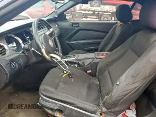 2013 Ford Mustang V6 с VIN 1ZVBP8EM7D5217243, выставлен на аукционе Copart как лот 59540935 с пробегом 204 457 миль миль и Списание • Salvage title. История ставок и продаж доступна на DreamBid. Изображение 7.