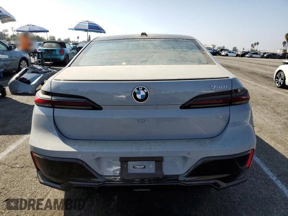 2023 BMW 7 Series 740i with VIN WBA23EH01PCN47236, listed as a Copart auction lot 76135864 with 0 mi miles and Salvage Title. Bid and sale history available at carsss.com. Image 6.