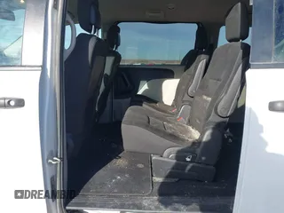 2019 Dodge Grand Caravan SE with VIN 2C4RDGBGXKR682747, listed as a IAAI auction lot 41840067 with 176,446 mi miles and . Bid and sale history available at DreamBid. Image 8.