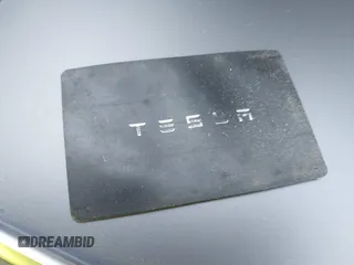 2023 Tesla Model 3 Long Range z VIN 5YJ3E1EB7PF704061, wystawiony jako IAAI lot #42079045 z przebiegiem 4 012 mil mil oraz . Historia ofert i sprzedaży dostępna na DreamBid. Obrazek 11.