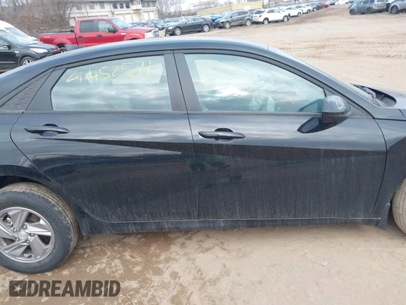 2024 Hyundai Elantra SE with VIN KMHLL4DGXRU814578, listed as a IAAI auction lot 41452571 with 1,558 mi miles and . Bid and sale history available at DreamBid. Image 13.