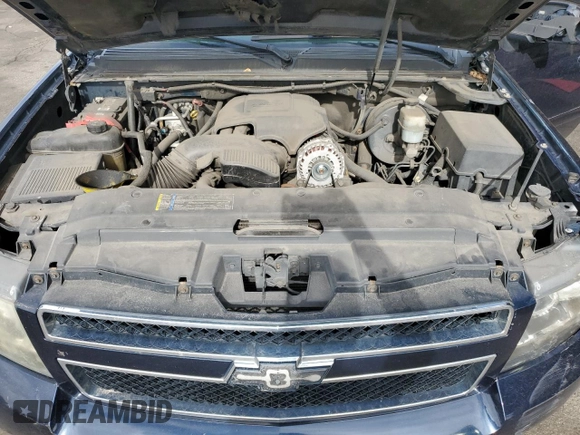2008 Chevrolet Avalanche LTZ with VIN 3GNFK123X8G101692, listed as a Copart auction lot 56911165 with 230,343 mi miles and Clean Title. Bid and sale history available at DreamBid. Image 11.