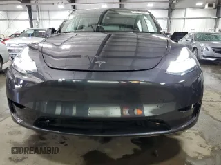 2024 Tesla Model Y Long Range with VIN 7SAYGDEE6RA253946, listed as a Copart auction lot 46699445 with 6,008 mi miles and Salvage Title. Bid and sale history available at DreamBid. Image 5.