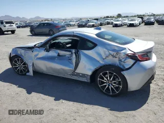 2024 Toyota GR86 with VIN JF1ZNBB17R8752471, listed as a Copart auction lot 56293764 with 1,061 mi miles and Salvage Title. Bid and sale history available at carsss.com. Image 2.